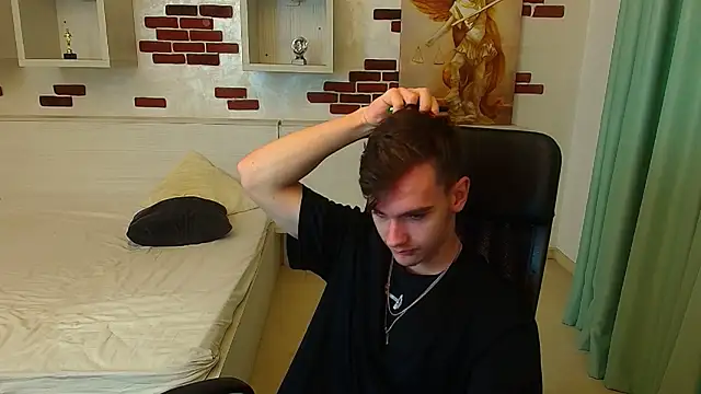 BradyFlint online show from 12-04-25, 05:17