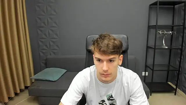 BradyFlint online show from 04-03-26, 04:43