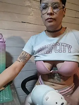 Natimiau online show from 10-28-25, 04:53