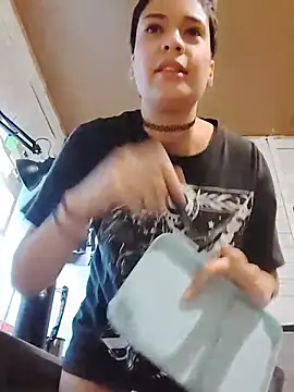 Snapshot of Natimiau chatting on 02-08-26, 05:33 Natimiau online show from 02-08-26, 05:33