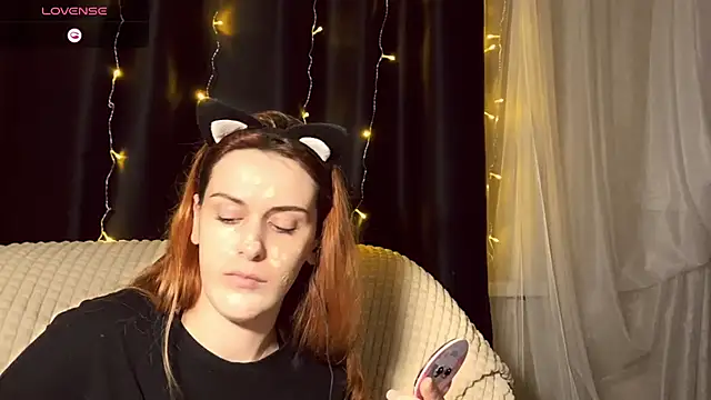 Snapshot of Veksal1a chatting on 11-28-25, 07:38 Veksal1a online show from 11-28-25, 07:38