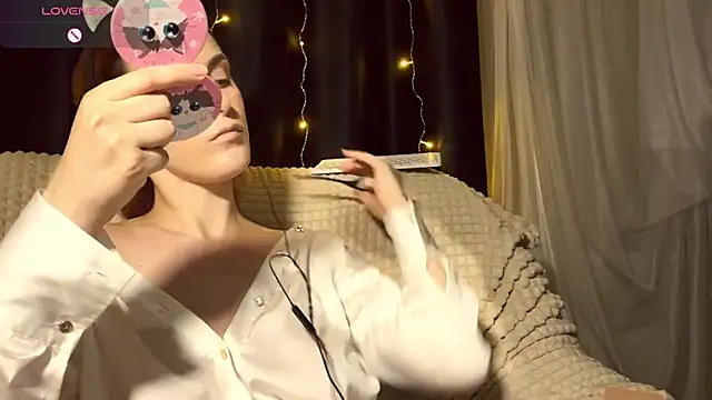 Snapshot of Veksal1a chatting on 12-01-25, 06:57 Veksal1a online show from 12-01-25, 06:57