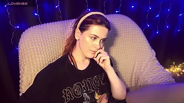 Snapshot of Veksal1a chatting on 01-10-26, 05:26 Veksal1a online show from 01-10-26, 05:26