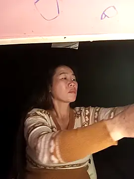 Snapshot of tabby-cat11 chatting on 11-01-25, 03:14 tabby-cat11 online show from 11-01-25, 03:14