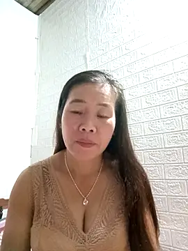 tabby-cat11 online show from 11-04-25, 01:43