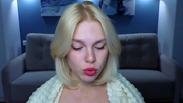 Maya Morrow online show from 10-21-25, 01:34