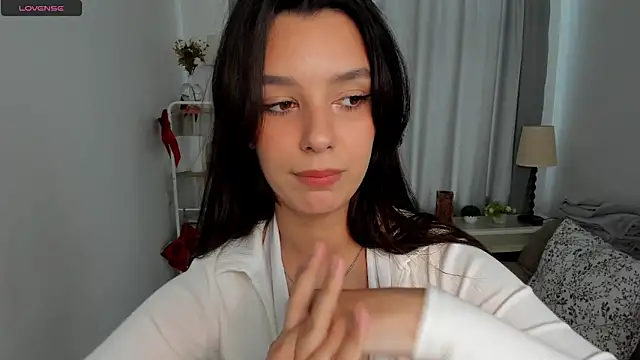 Snapshot of DemetraSadahiro chatting on 10-30-25, 09:11 DemetraSadahiro online show from 10-30-25, 09:11