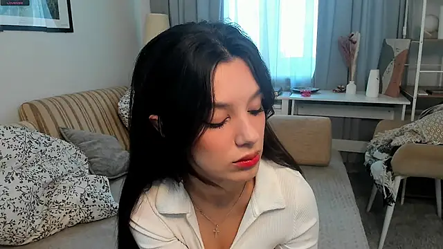 Snapshot of DemetraSadahiro chatting on 11-16-25, 07:03 DemetraSadahiro online show from 11-16-25, 07:03