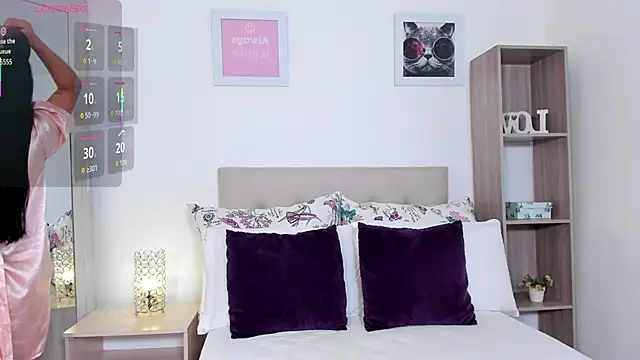 Snapshot of mia_canoo chatting on 11-11-25, 04:40 mia canoo online show from 11-11-25, 04:40