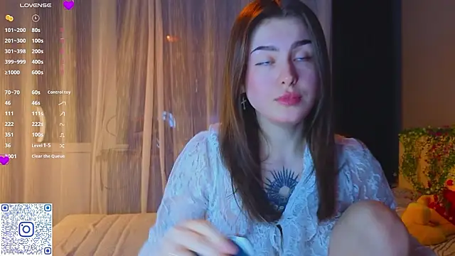 TinyMollys online show from 02-26-26, 05:23