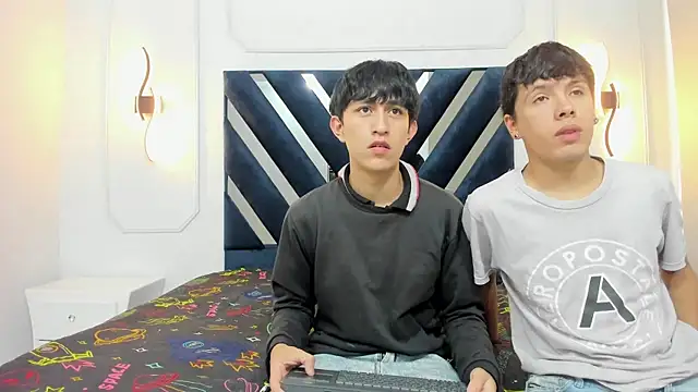 hoot booys  online show from 11-20-25, 07:57