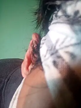 Snapshot of i_love77 chatting on 10-21-25, 09:21 i love77 online show from 10-21-25, 09:21