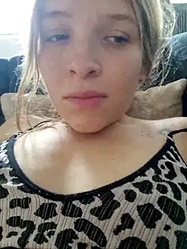 bambiluly online show from 11-11-25, 08:09