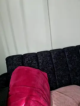 bambiluly online show from 12-18-25, 07:53