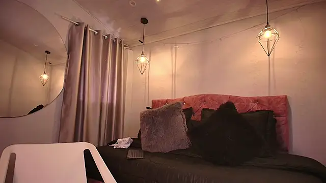 ivy bonnie online show from 11-10-25, 11:53