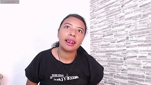 Zoe Rider online show from 11-12-25, 12:38