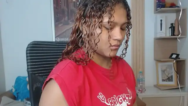 miel alisha online show from 06-07-26, 12:53
