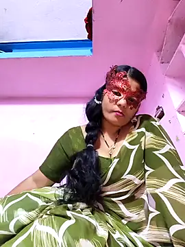 Snapshot of SAIRA-hot chatting on 11-05-25, 06:19 SAIRA-hot online show from 11-05-25, 06:19