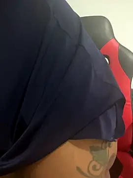 NatashaAzura online show from 11-28-25, 01:08