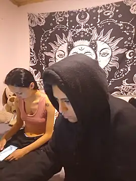 emily n abby online show from 07-21-26, 01:02