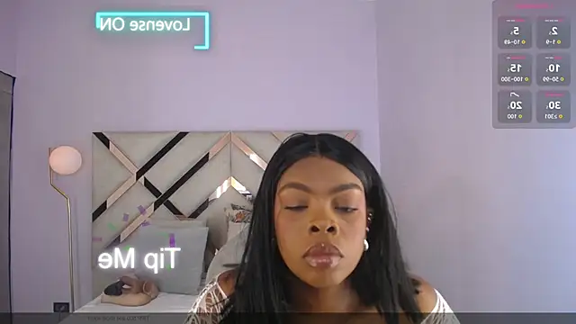 Snapshot of Maiacharris_ chatting on 06-03-26, 12:08 Maiacharris online show from 06-03-26, 12:08