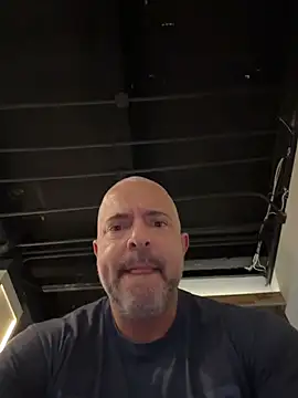 Snapshot of 1totangox chatting on 11-13-25, 02:49 1totangox online show from 11-13-25, 02:49