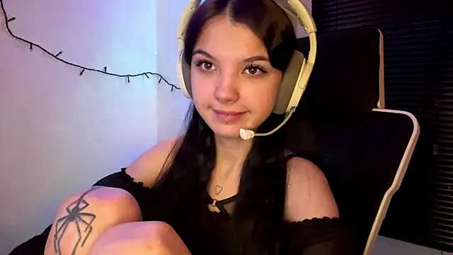 HanaMantanaDell online show from 02-10-26, 05:17