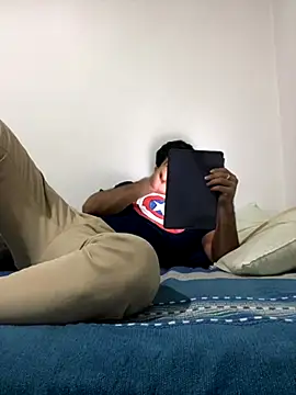 Twistermc11 online show from 10-25-25, 05:15