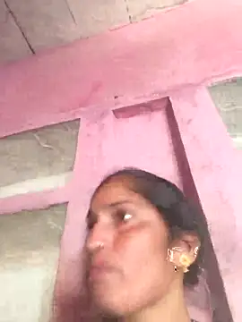 Snapshot of Pooja_shre chatting on 03-12-26, 02:29 Pooja shre online show from 03-12-26, 02:29