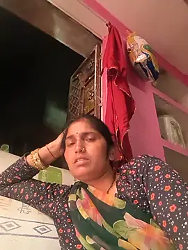 Snapshot of Pooja_shre chatting on 04-05-26, 05:37 Pooja shre online show from 04-05-26, 05:37