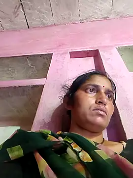 Snapshot of Pooja_shre chatting on 04-07-26, 01:50 Pooja shre online show from 04-07-26, 01:50