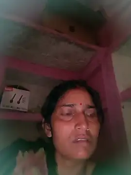 Snapshot of Pooja_shre chatting on 04-08-26, 03:06 Pooja shre online show from 04-08-26, 03:06