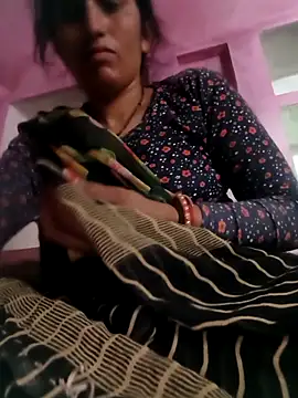 Snapshot of Pooja_shre chatting on 04-25-26, 01:52 Pooja shre online show from 04-25-26, 01:52