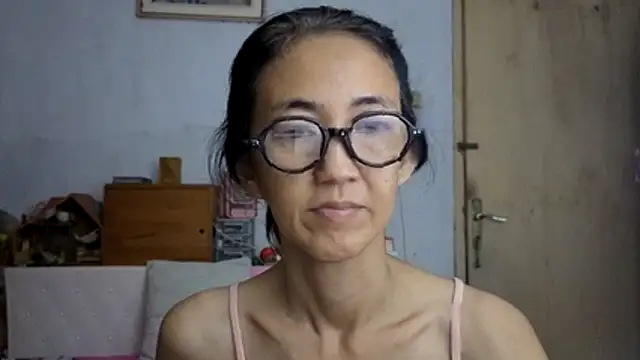 Snapshot of princessD077 chatting on 04-30-26, 04:57 princessD077 online show from 04-30-26, 04:57