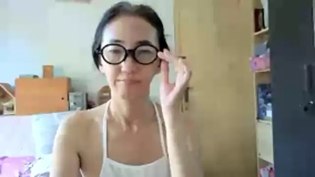 Snapshot of princessD077 chatting on 05-23-26, 04:39 princessD077 online show from 05-23-26, 04:39