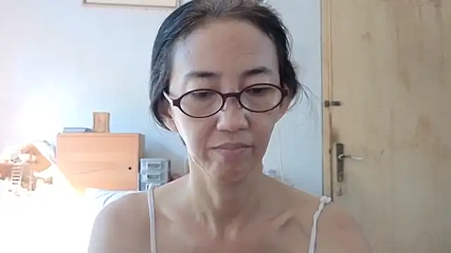 Snapshot of princessD077 chatting on 05-31-26, 02:09 princessD077 online show from 05-31-26, 02:09