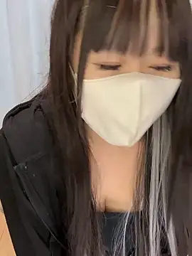 Snapshot of sakina-07 chatting on 11-17-25, 01:06 sakina-07 online show from 11-17-25, 01:06