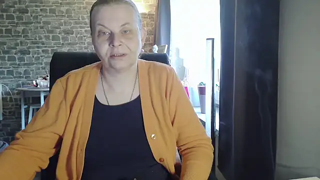 Diamond Bite online show from 10-21-25, 06:47