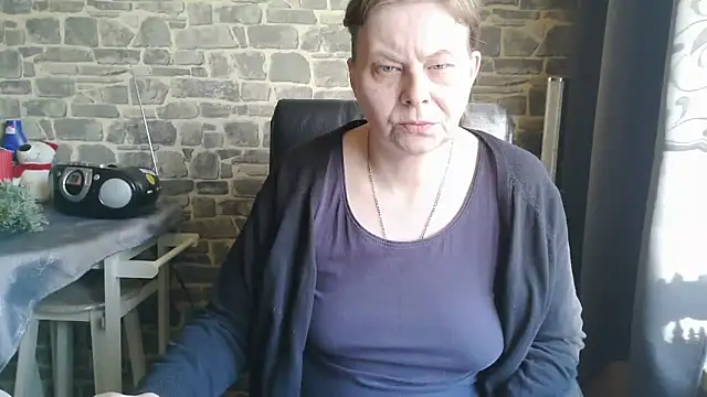 Diamond Bite online show from 12-16-25, 10:42