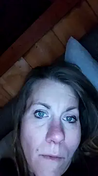 Snapshot of faithfulchic chatting on 10-18-25, 10:10 faithfulchic online show from 10-18-25, 10:10