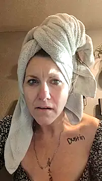 Snapshot of faithfulchic chatting on 10-27-25, 12:26 faithfulchic online show from 10-27-25, 12:26