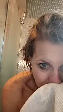 Snapshot of faithfulchic chatting on 11-21-25, 10:41 faithfulchic online show from 11-21-25, 10:41