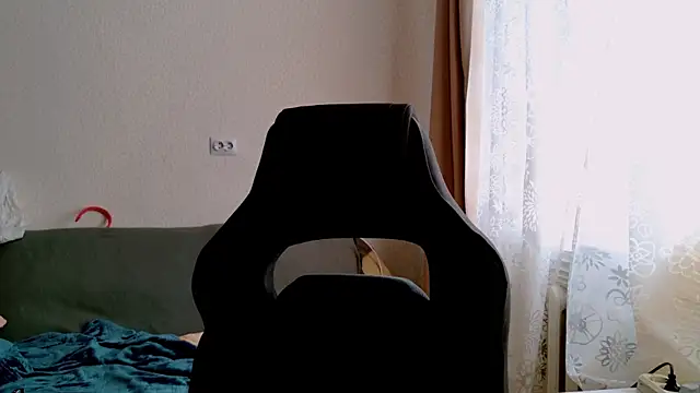 May Bloom online show from 06-18-26, 09:14