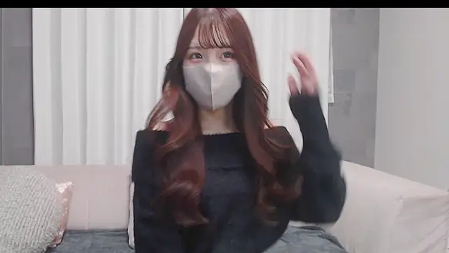 Snapshot of LOVE_MIREI_LOVE chatting on 10-22-25, 12:49 LOVE MIREI LOVE online show from 10-22-25, 12:49