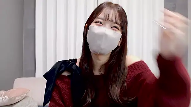 Snapshot of LOVE_MIREI_LOVE chatting on 11-20-25, 11:32 LOVE MIREI LOVE online show from 11-20-25, 11:32