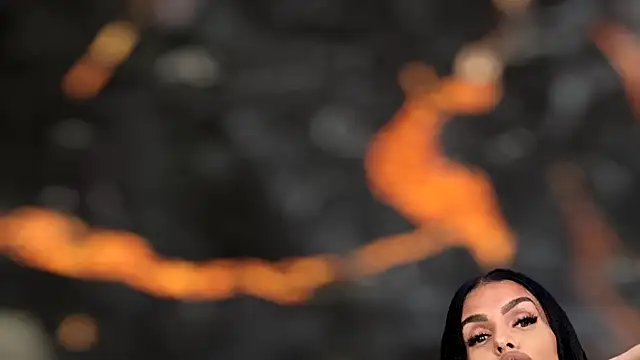 KimWilmes online show from 10-20-25, 02:50