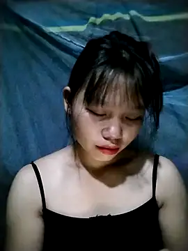 linh-miu99 online show from 10-25-25, 02:56