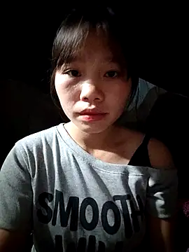 linh-miu99 online show from 12-21-25, 04:36
