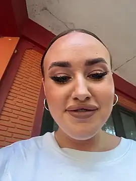 KiraSunshine online show from 02-15-26, 07:51