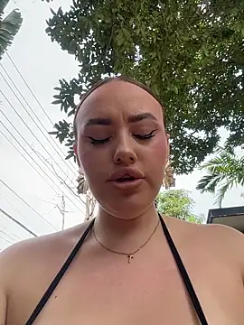 KiraSunshine online show from 02-20-26, 04:42